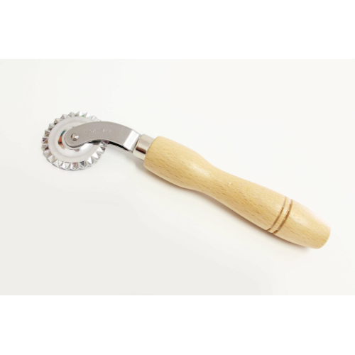 ROTELLA TAGLIAPASTA CURVA MANICO LEGNO